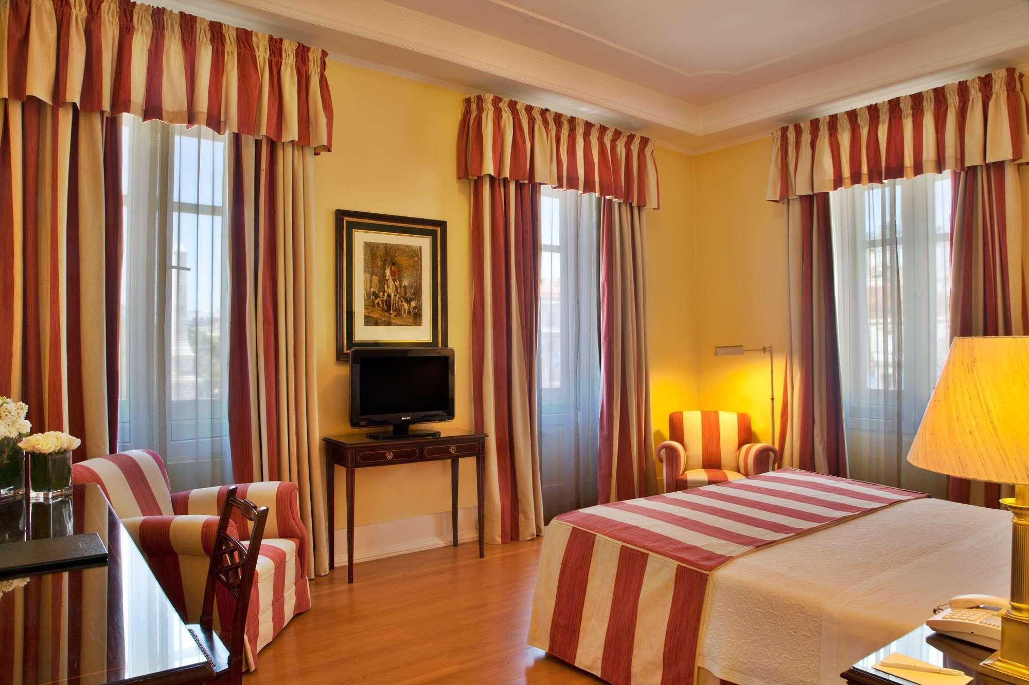 Hotel Avenida Palace Lisboa Exteriér fotografie A room at the hotel